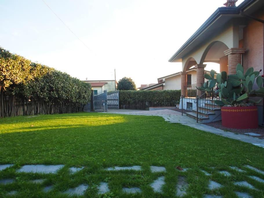La Casa Di Mario Villa Massa  Bagian luar foto